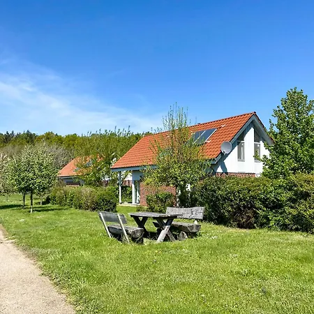 Neubau Wiesengeflüster W1 Mit Garten, Innensauna Und Kamin
