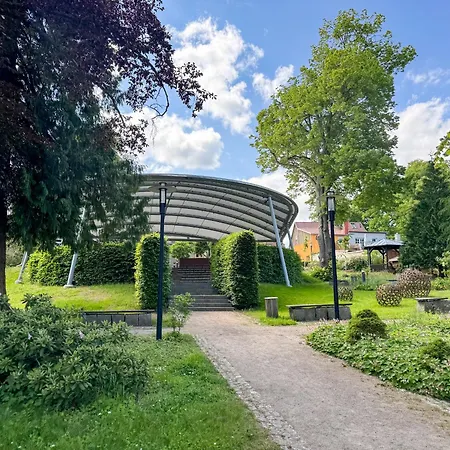 Neubau Wiesengefluester W1 Mit Garten, Innensauna Und Kamin * Röbel